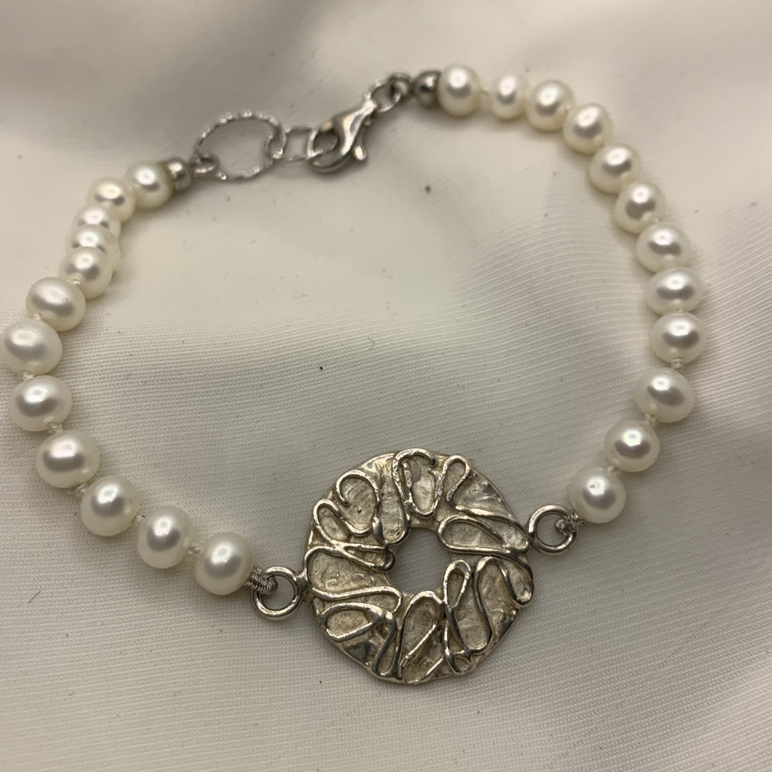 Ricamo (bracciale perle)